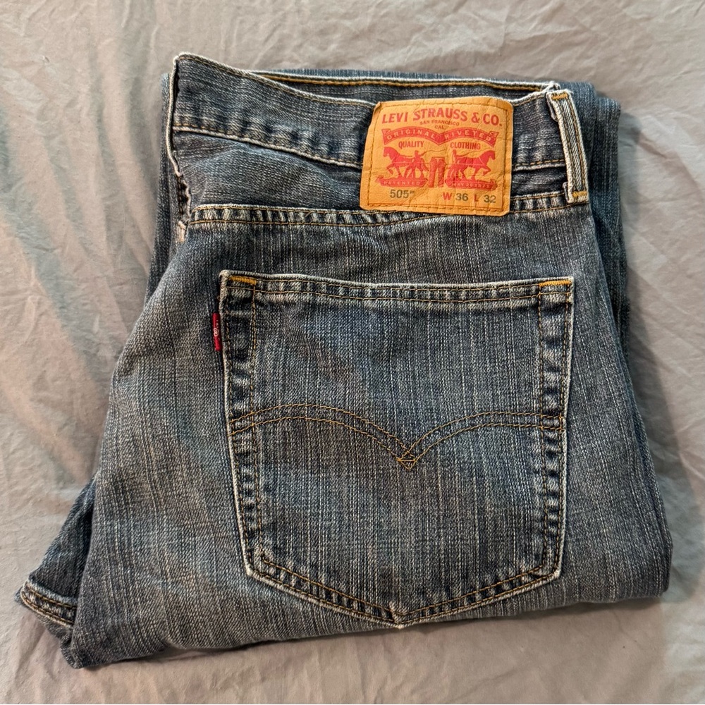 Levi’s 505 Regular Fit Men’s‎ Jeans Size 36x32 100% Cotton